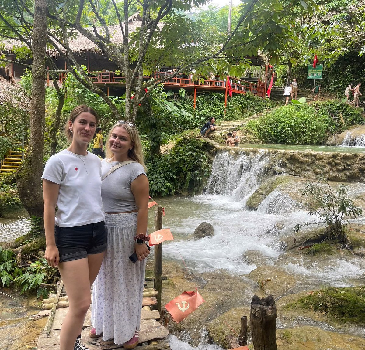 PreggoKaty's tweet photo. Escape to Pù Luông: cool mountain breezes, emerald terraces, peaceful villages, Hieu Waterfall, and pure relaxation at Hanasa Pù Luông Resort. https://t.co/vEl6tNYm5y