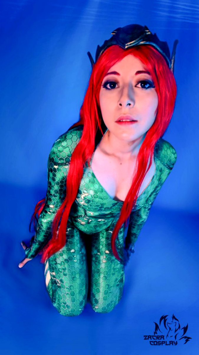 CosplayZacra's tweet photo. 😗 #mera #meracosplay #aquamancosplay #dccosplay #piernotas #piernona #muslos #muslotes #piernas #caderas #caderona #sexycosplay #nalgona #nalgotas #nalgas #culona #culazo #cosplaygirl #legs #piernasricas #swimsuit #bodysuit https://t.co/dkL9w7SIwh