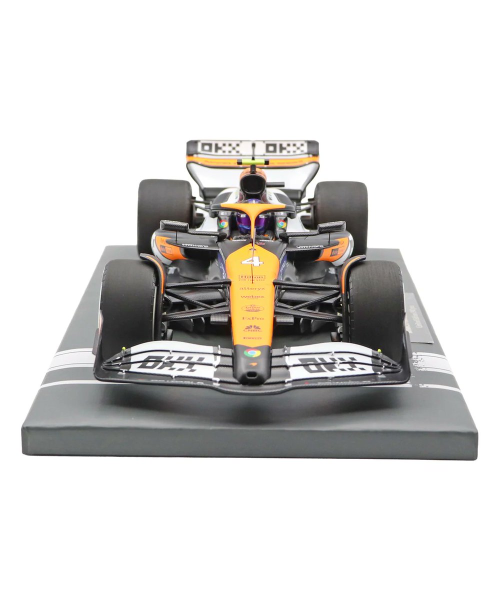 eurosports_shop's tweet photo. シンガポールの夜を制したノリス。その勝利を1/18で😉✨
マクラーレン F1 チーム MCL38 ランド・ノリス 2024年 シンガポールGP 優勝 by ミニチャンプス 1/18スケール
https://t.co/8buLEKEtHL
#f1jp #LandoNorris #ランドノリス #McLaren #MCL38 #SingaporeGP #シンガポールGP #MiniChamps #ミニチャンプス #F1モデルカー #F1ミニカー #コレクションアイテム #F1goods