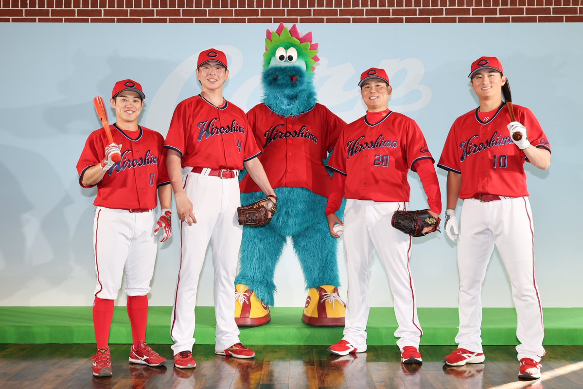 Carpofficial_pr's tweet photo. 🔴 2027年 新ビジターユニフォームお披露目！

本日開催したお披露目記者会見の様子をInstagramに投稿しました📸

▼Instagramはこちら
https://t.co/kGEVZobBN1 https://t.co/Ht40OnOYF1