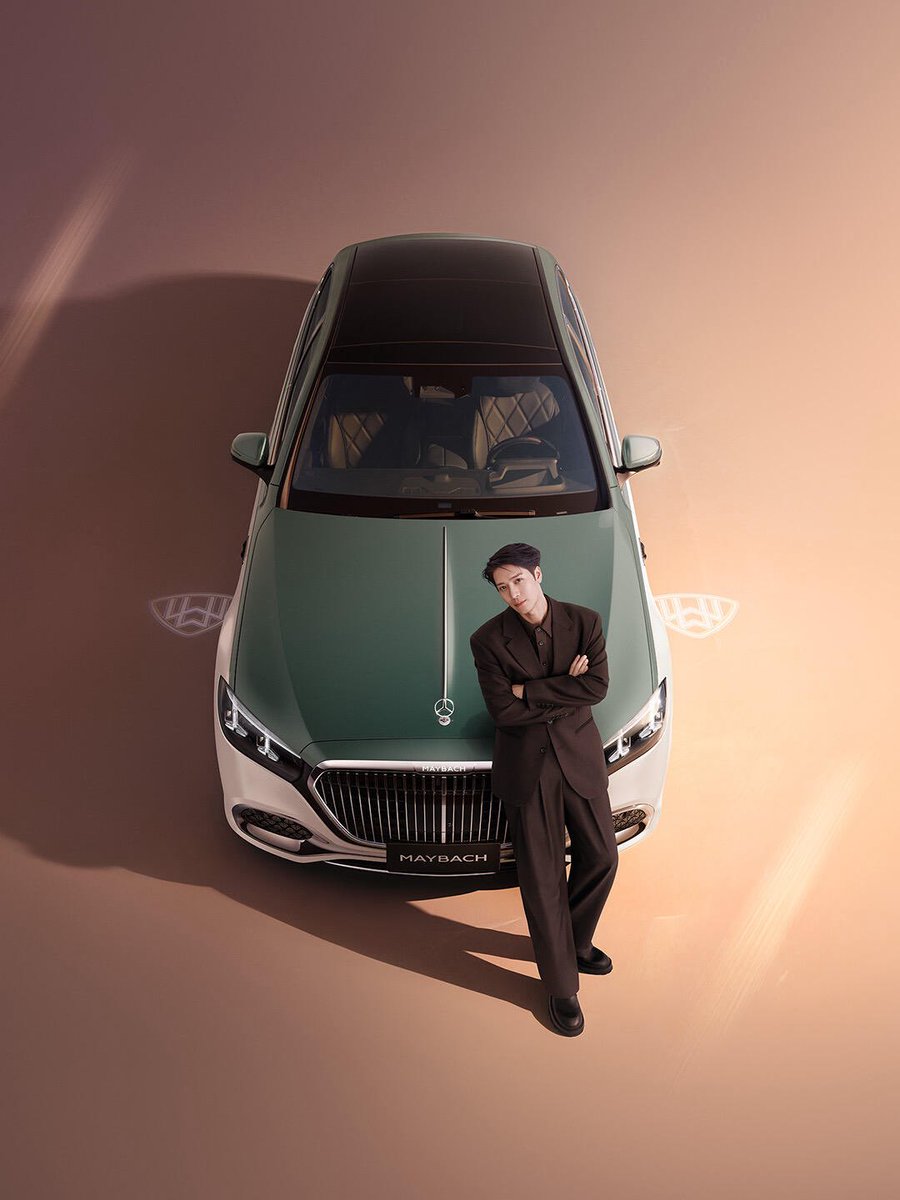 JacksonWang__MY's tweet photo. 261013【Mercedes-Benz XHS Update】
Congratulations to Jackson Wang becomes Mercedes-Maybach Global Ambassador!

💬:Just announced, so of course we have to take a few more looks! 👀

The exclusive shots of Mercedes-Maybach Global Brand Ambassador Jackson Wang alongside the all-new Mercedes-Maybach S-Class Sedan 📷

Here they are, just for you. Take your time and enjoy every detail! ✨
·
·
#JacksonWangxMaybach @JacksonWang852