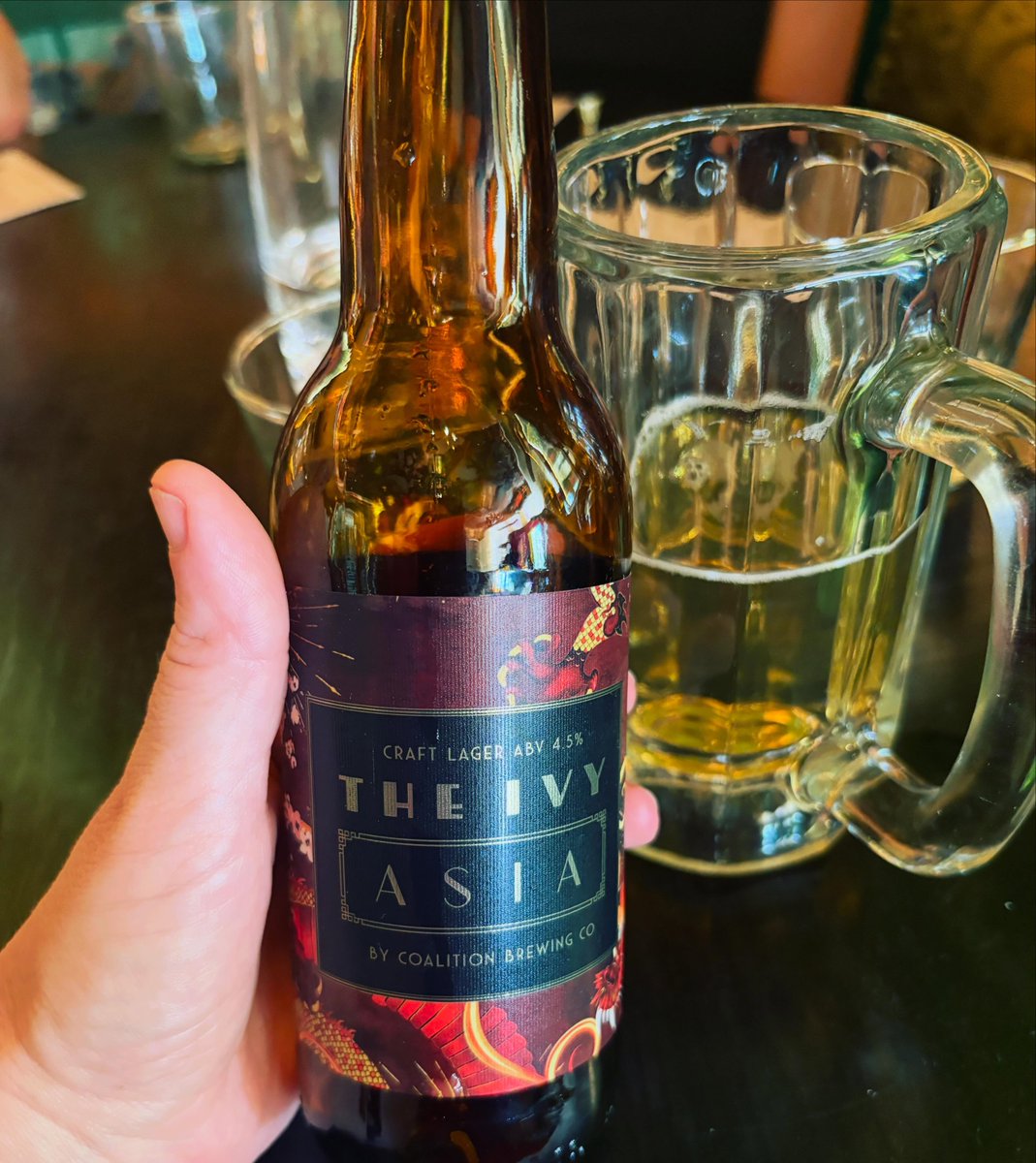 JessiJustin12's tweet photo. Lush lunch at @theivyasia: chicken gyoza and Keralan chickpea and aubergine curry. Love the decor, even better food. https://t.co/vnhQ8Csx2O