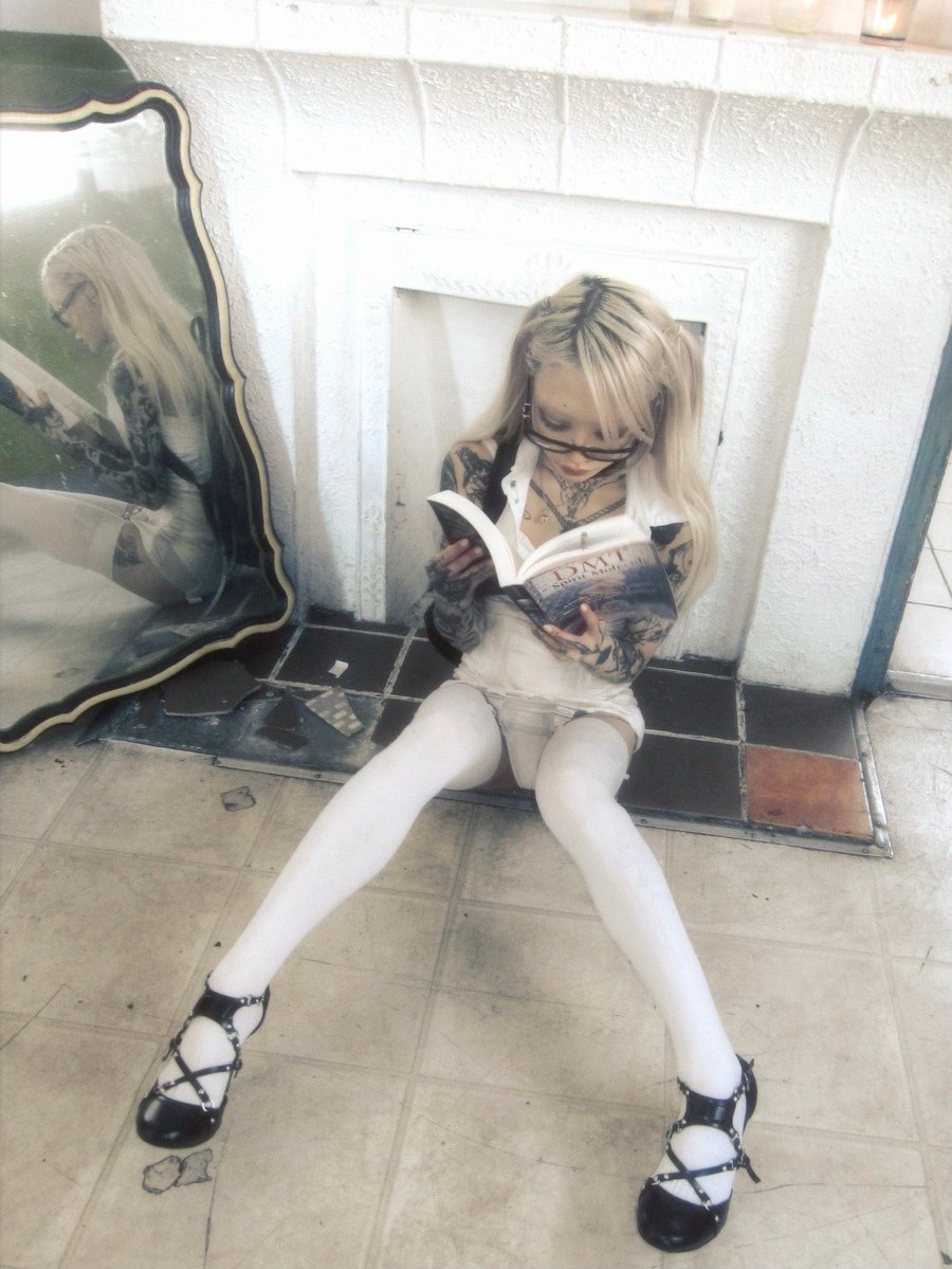 boysaliarpt3's tweet photo. yeule 5th album - early 2027 ★ https://t.co/ZllwKlwbd5