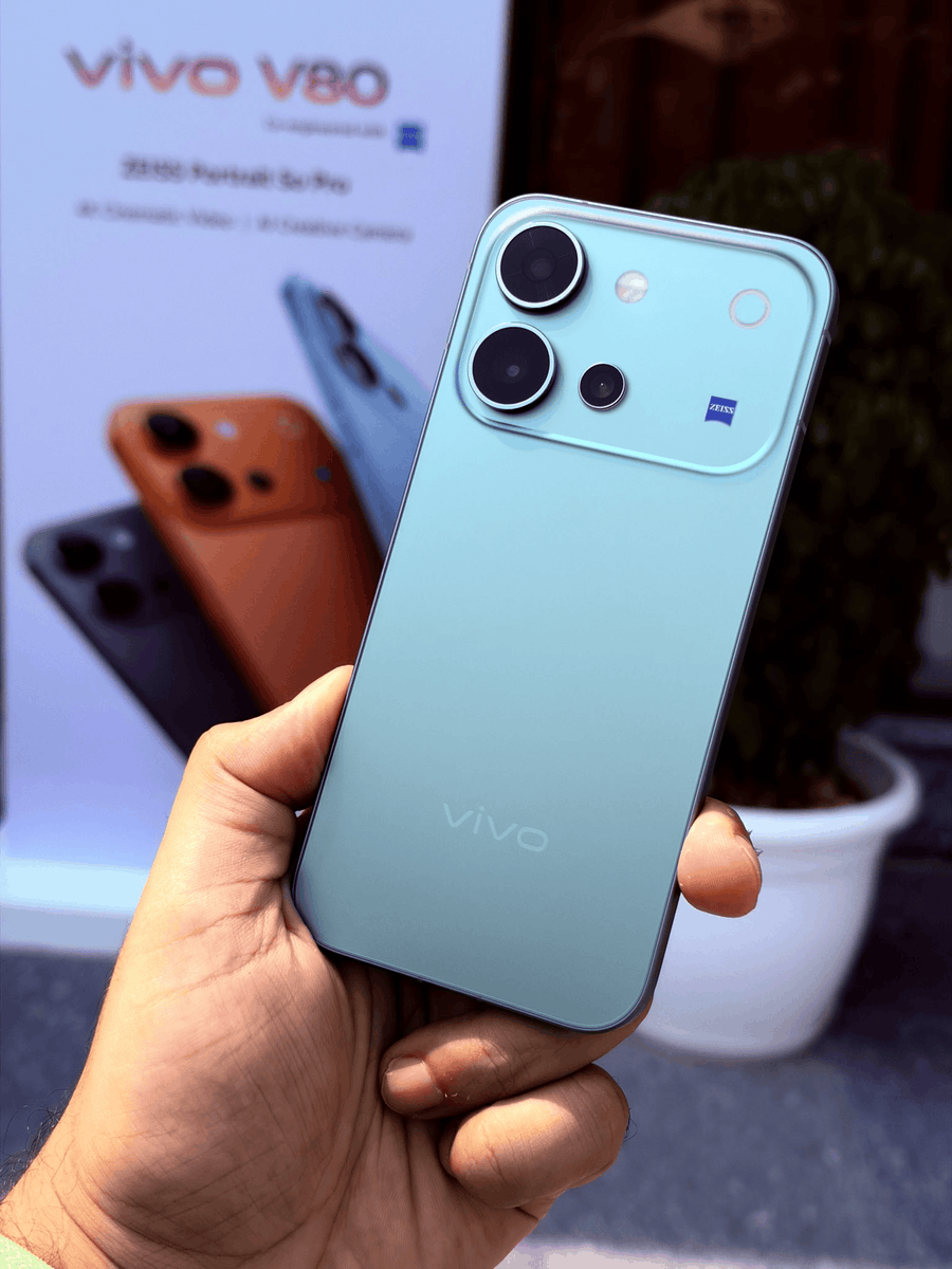 stufflistings's tweet photo. Q8. Which all cinematic LUTs does the vivo V80 feature?
A. 2 LUTs (Modern, Teal)
B. 3 LUTs (Modern, Vibrant, and Pastel)
#winvivoV80 #vivoV80 #MyCinematicMoments https://t.co/mNylT6nCSb