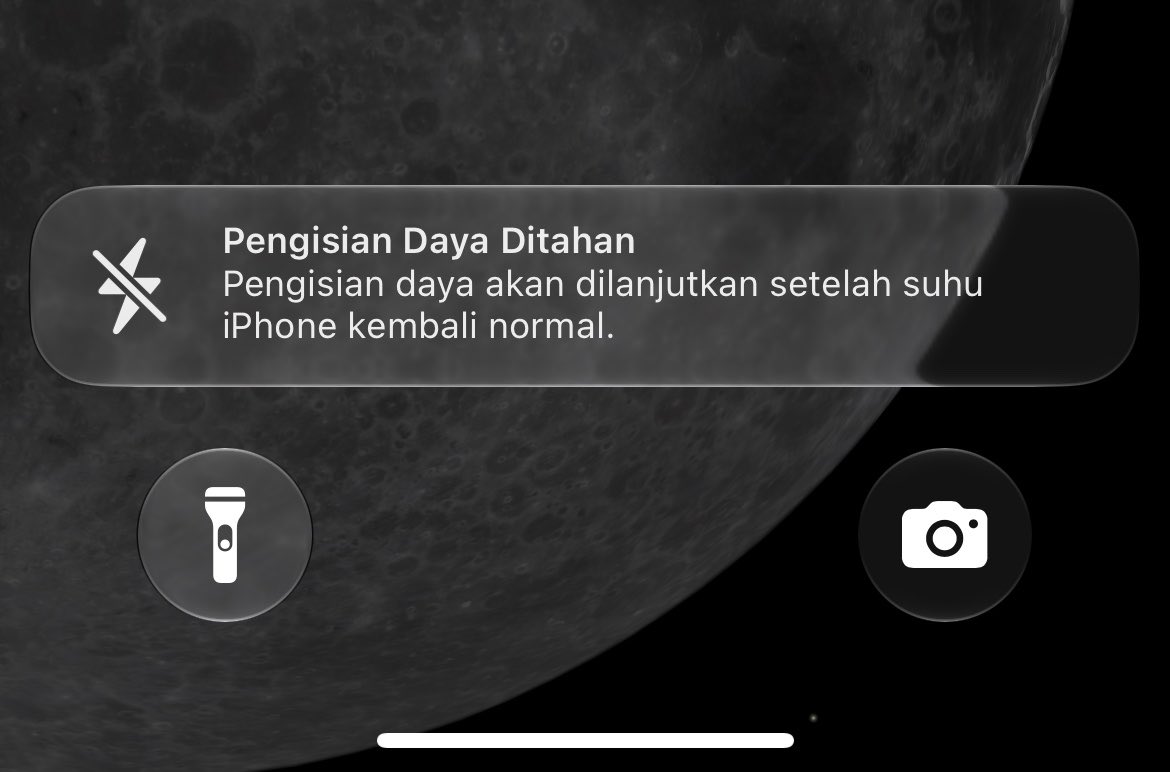 kapten__monyet's tweet photo. titik terendah iphone, https://t.co/VUJWd5Gjmw