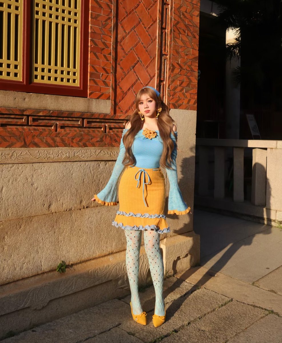 yuemiqi's tweet photo. 这是什么可爱的小手办吗？！
#世界本该五颜六色 #你的色彩是做自己 #入秋穿搭 #秋日时髦尖子生 #秋天穿搭套装 #她很迷人因为她擅长做自己 #生命力才是最好的滤镜 #穿搭增添一抹亮色 #让每个我肆意出彩 #秋日穿搭 https://t.co/8BRXag14cP