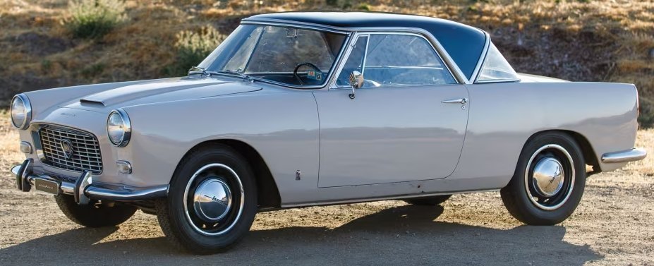 UltimativCars's tweet photo. (Background knowledge) EXTENDED
The #Lancia #Appia 2nd series (1956-59) was primarily worked on by four design studios:
#Michelotti (#Cabriolet: 57/58; as of '58 via Vignale)
#Pininfarina (#Coupé)
#Viotti (#Giardinetta) &
#Zagato (#GT/#GTS/#GTE). https://t.co/a3PCgNkxZK
