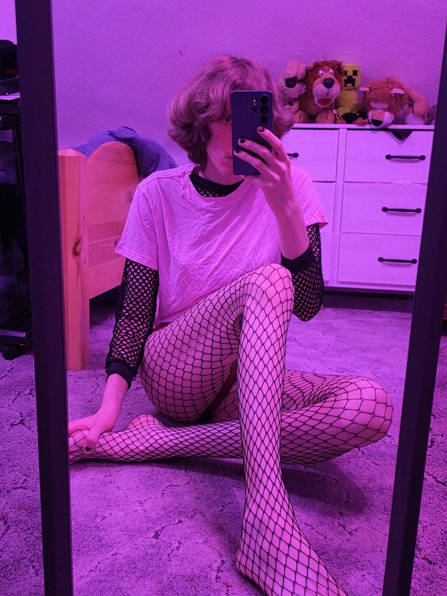 flophone_'s tweet photo. peak performance https://t.co/2LyRRLVQ08