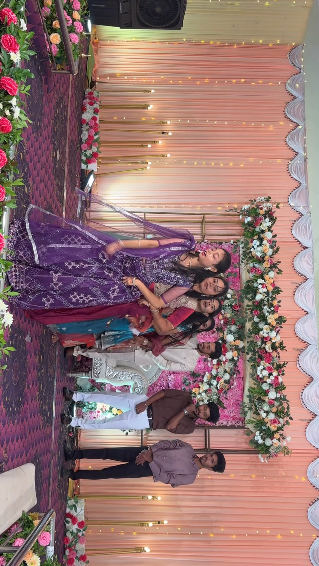 Gonalves5Arlete's tweet photo. Wedding cousins alaparaigal are always the real trend. https://t.co/dEVnhGDAYp
