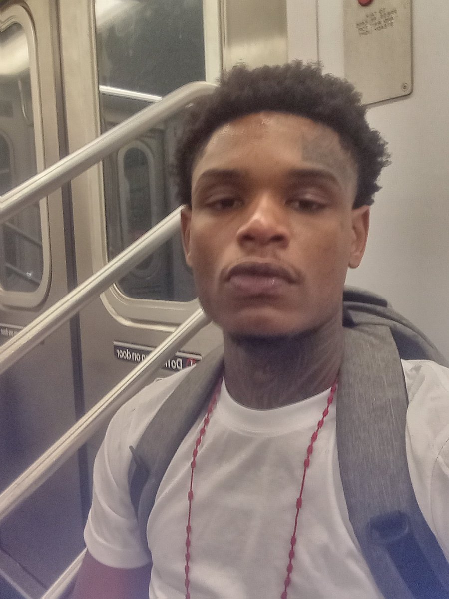 dondadafrmnyc's tweet photo. #NYC #trending #viral  hit my shit Bronx NY https://t.co/xM7MUE7xxk