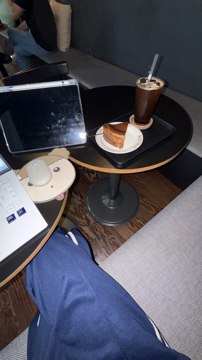 sorxzc's tweet photo. 비가참싫다 https://t.co/ln6dlv4Aas