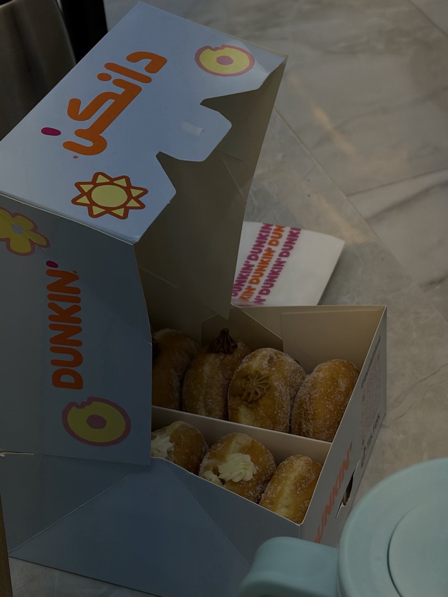 itsmehere23's tweet photo. good morninggg who wants a bite?? https://t.co/i8Uamsjzy3