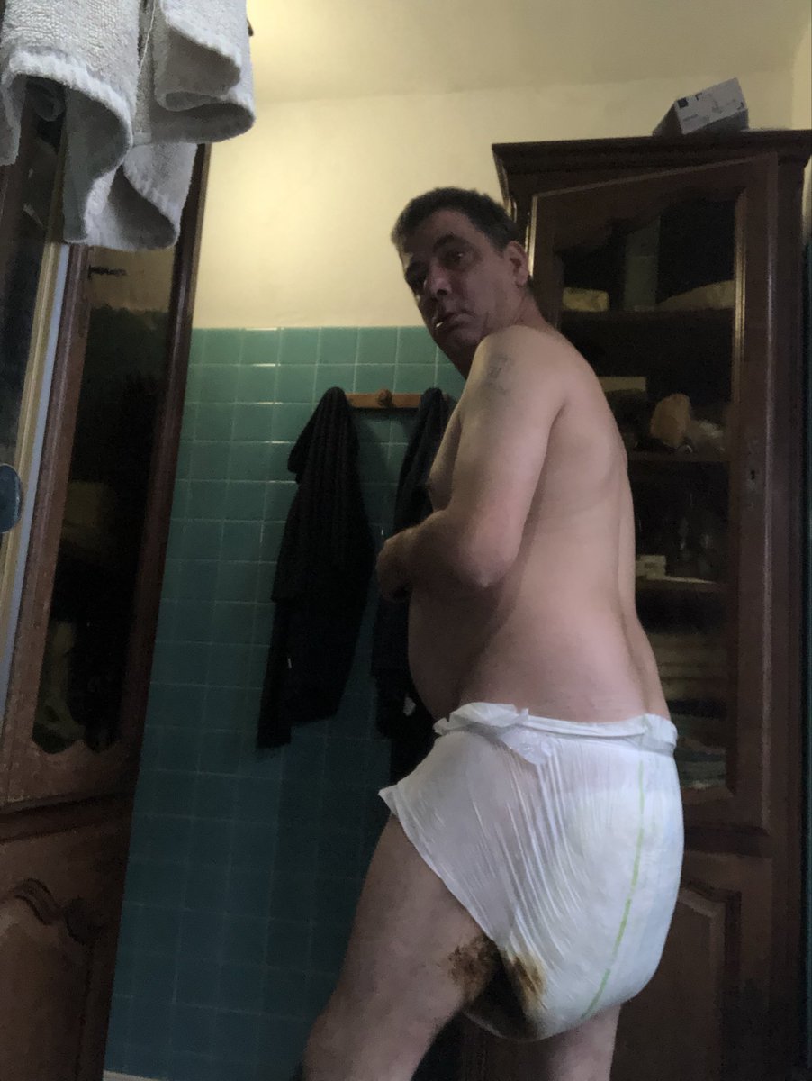 Babysissy8's tweet photo. Baby this morning before the shower - Bébé ce matin avent la douche
#adultbaby #abdl #diaperbaby #diapersissy #babysissy #exposure #reblog #reblogue https://t.co/rrzs4p0AsF