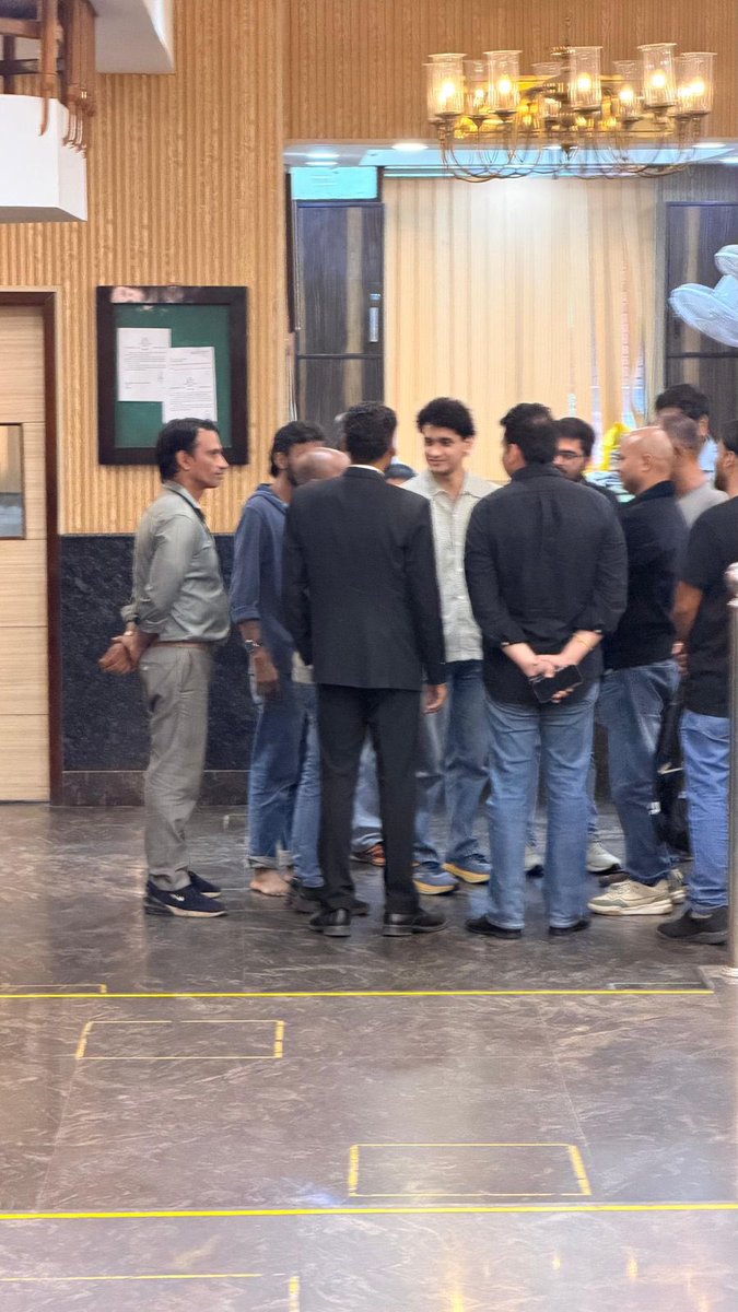 LutyensMediaIN's tweet photo. नई दिल्ली स्थित यूपी भवन में भाजपा नेताओं के साथ कल सीजेपी नेता सौरभ दास की मुलाक़ात https://t.co/ZjpnF9K6O8