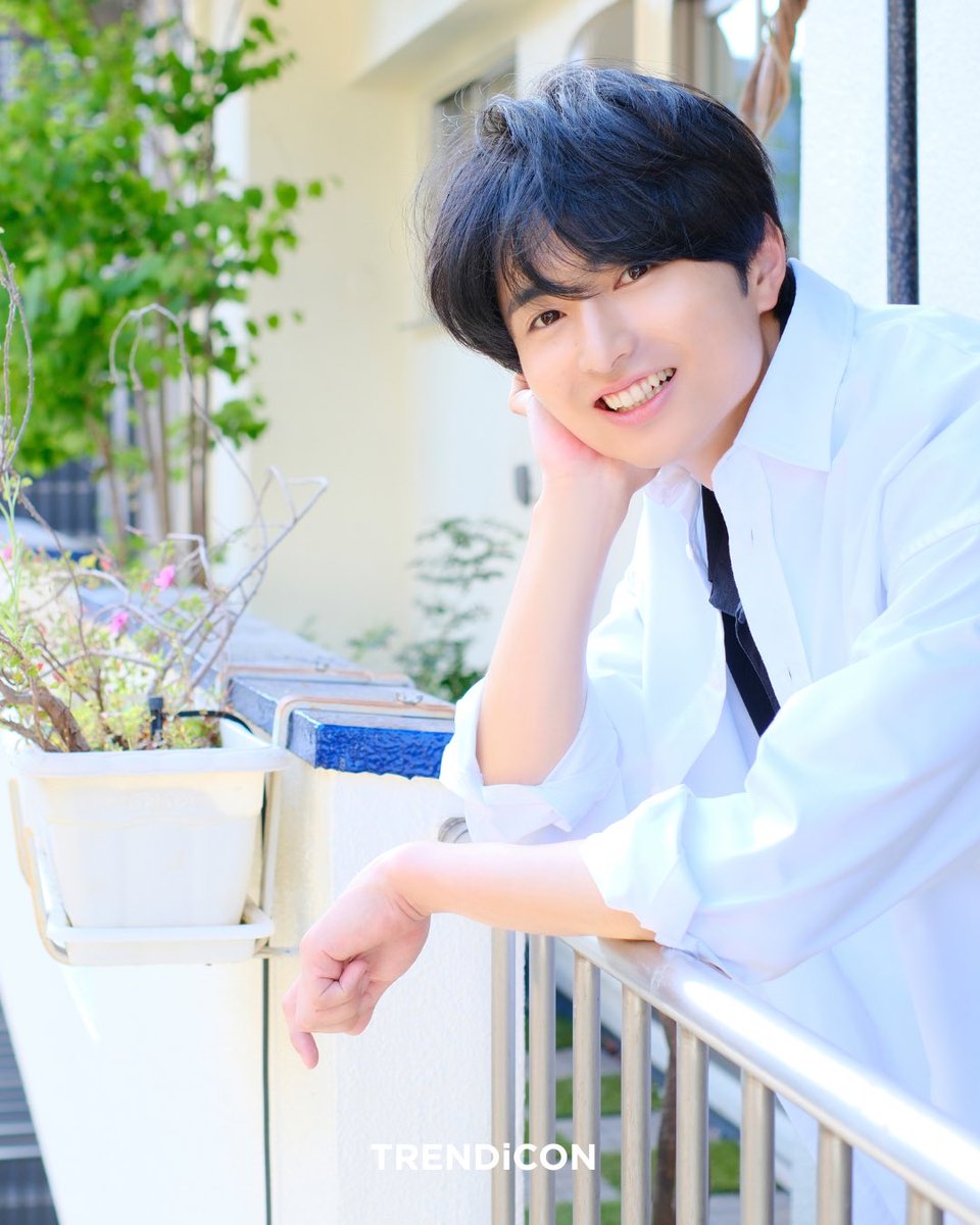 trendicon_info's tweet photo. 📚2週間限定販売📚

#吉澤要人
#平野宏周
#清水海李
3人の魅力を約90ページに凝縮したPHOTO BOOK
⁡
『TRENDiCON No.20』

📅期間限定販売
▶︎10/31(土) 23:59まで

ここでしか見られない表情や、
飾らない素顔をたっぷり収録📸
⁡
数量ではなく「期間限定」のため、
ご購入をお考えの方はお早めに✔︎

【ご予約はこちら】
https://t.co/NDqGbiMkXa

【プレゼント企画】
今回限定の素敵なプレゼント！！✨
各タレント2名様に『直筆サイン入りチェキ』をプレゼント🎁
⁡（プレゼント応募フォーム▶ https://t.co/AfkyljZYHZ

⁡⁡@kanamey_0712
@kohshu_hirano
@kairi_shimizu
#TRENDiCON
#トレンドアイコン