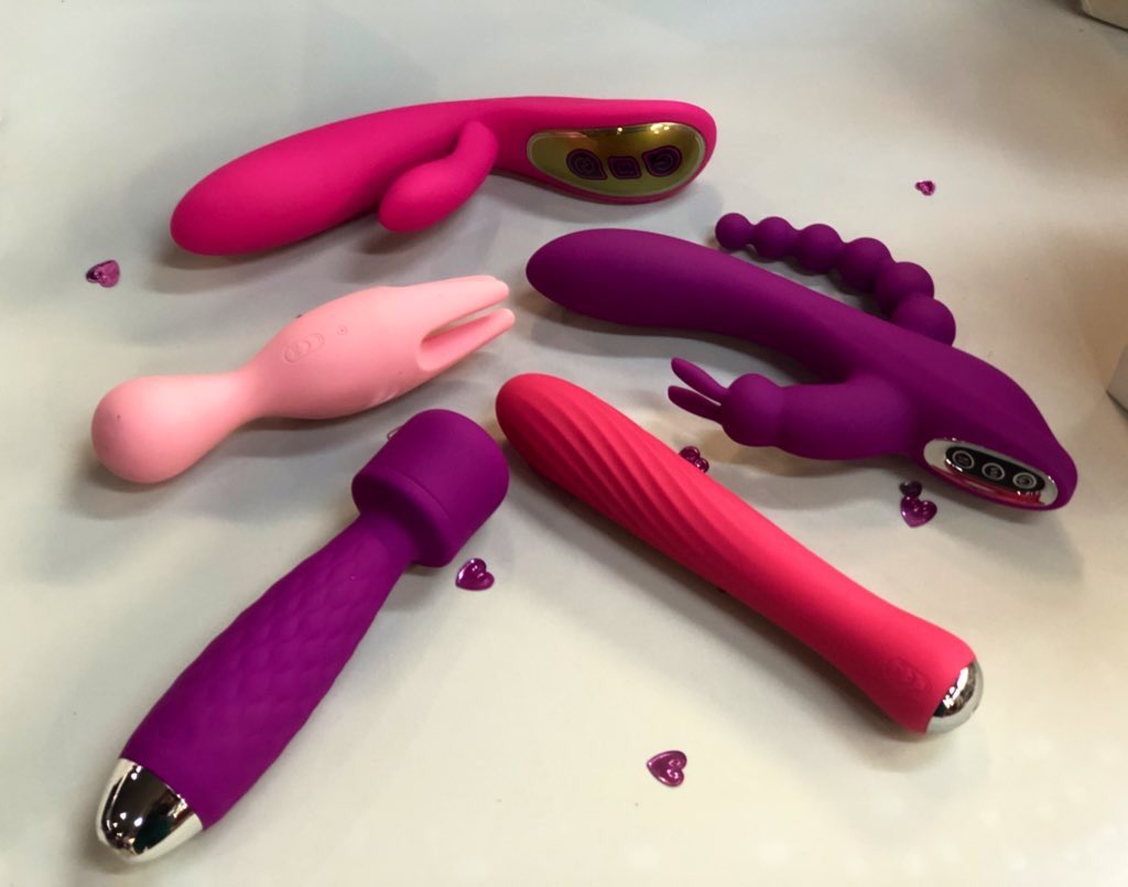Toyslifes's tweet photo. We can’t sell HAPPINESS but can sell VIBRATORS... then that’s  kind of the same thing right 😉

#gspotlovestyle #vibrators #adultstore #soweto https://t.co/vdqE9DFZQF