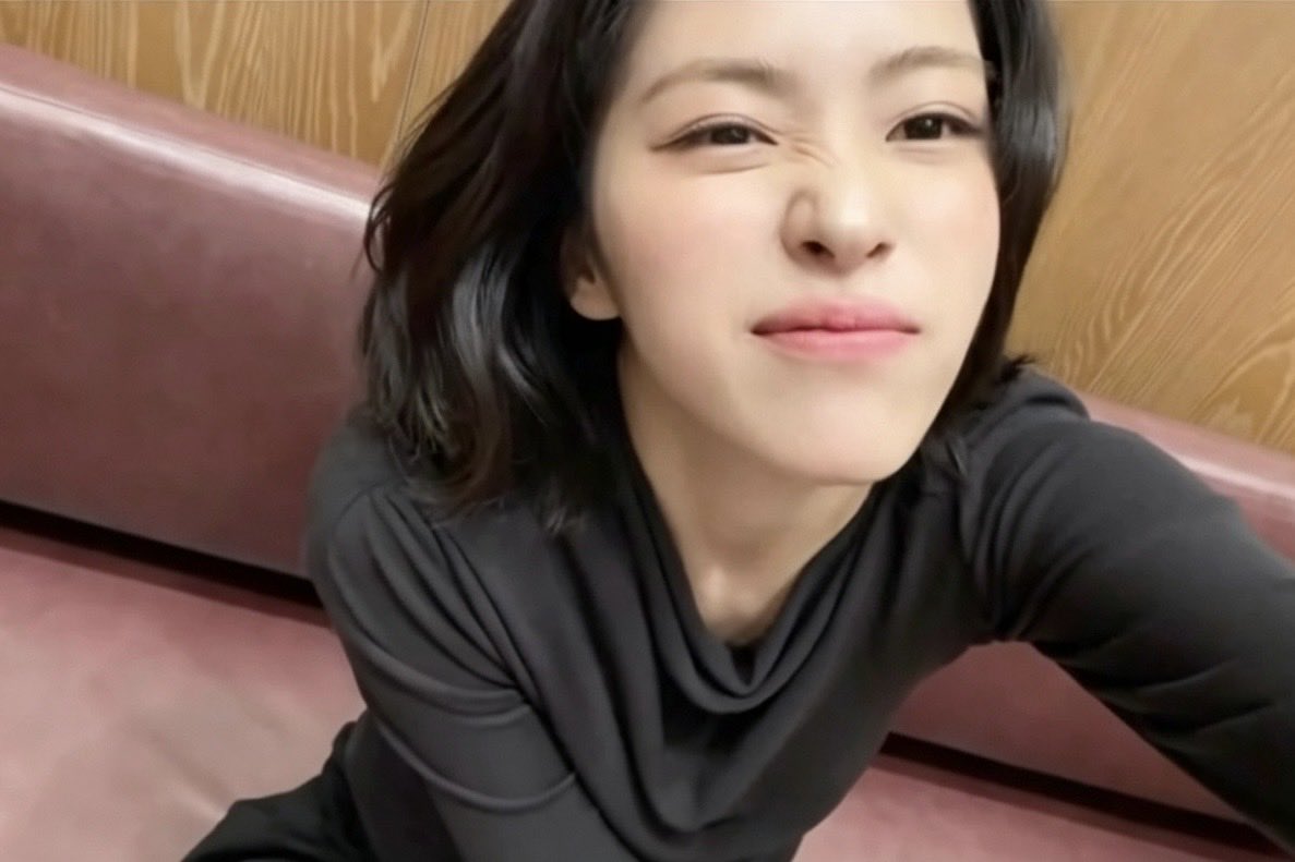 orangeryu417's tweet photo. 🤏🏻🤏🏻🤏🏻 #류양이 https://t.co/7YtXH3bdyR