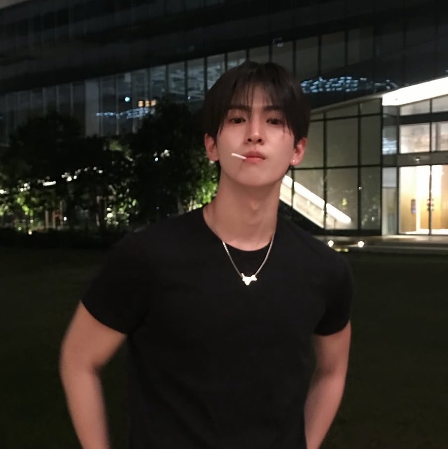 kkxpbg__'s tweet photo. 2024                                                      2026

พี่คิมโตแร้วอ่าาา🥹🥹🥹 https://t.co/oBf5eeo7nk