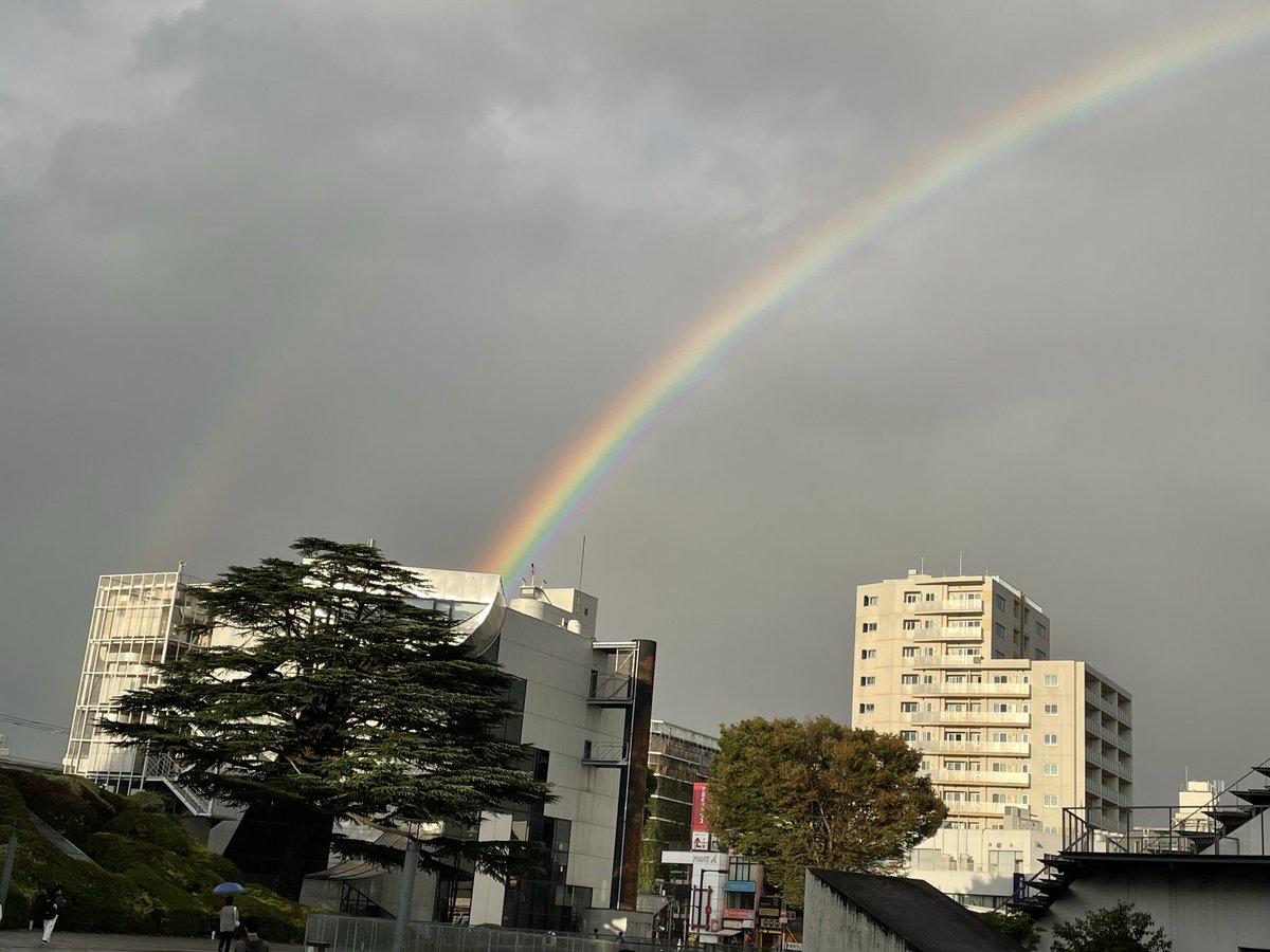 nUvGxuyhpj78778's tweet photo. 虹って、科学。

東京レインボー大学 https://t.co/5gu7SVEPWS