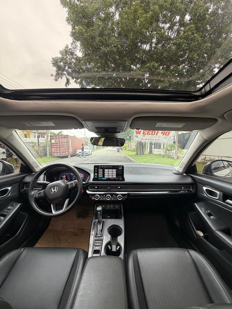 KobbyKayAutos's tweet photo. 2024 Honda Civic Touring 
Keyless Entry/Start
Sunroof
Leather seats
Touch infotainment system
Rear view camera
Blindspot monitors 
Wireless charging pad
Honda sensing technology

¢255,000 p3 🚀

Call/WhatsApp 0504597750 https://t.co/bTewqKnRQX