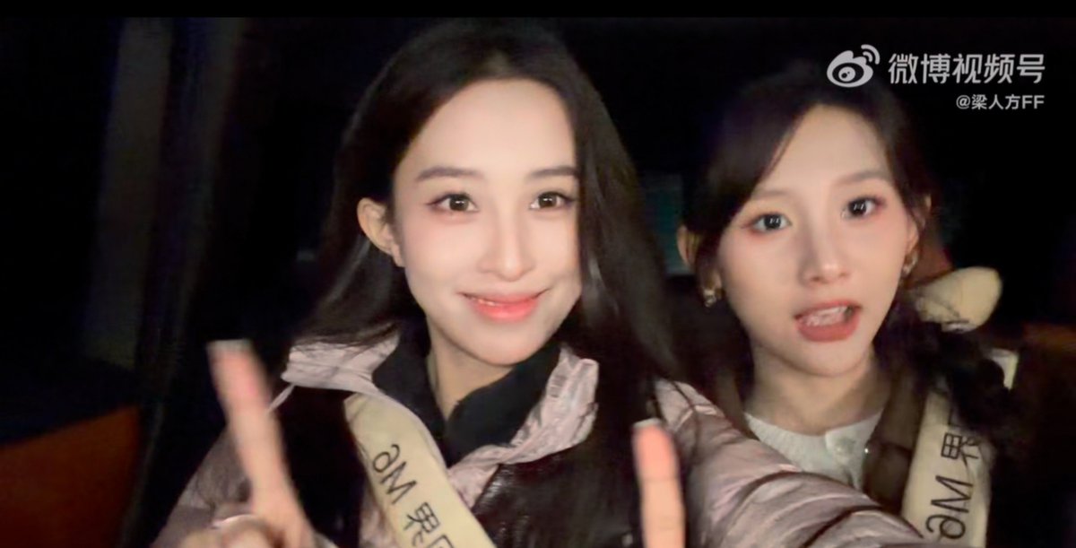 bluemistlily's tweet photo. Kaiyi’s personality is so lovely that people often overlook how pretty she actually is. She’s genuinely gorgeous, with fair skin and a small shaped diamond face. She went barefaced more than anyone else on the show and still looked beautiful every single time
#HeartSignalS9 https://t.co/mmwNNAZt7i