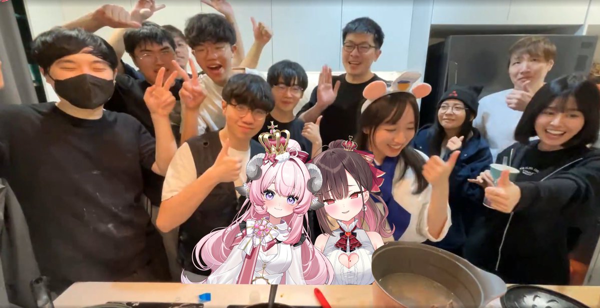 aelis_pele's tweet photo. 分享一下昨天慶功宴大合照.ᐟ.ᐟ
太好了活下來了😭 https://t.co/2aoIGBoJJG