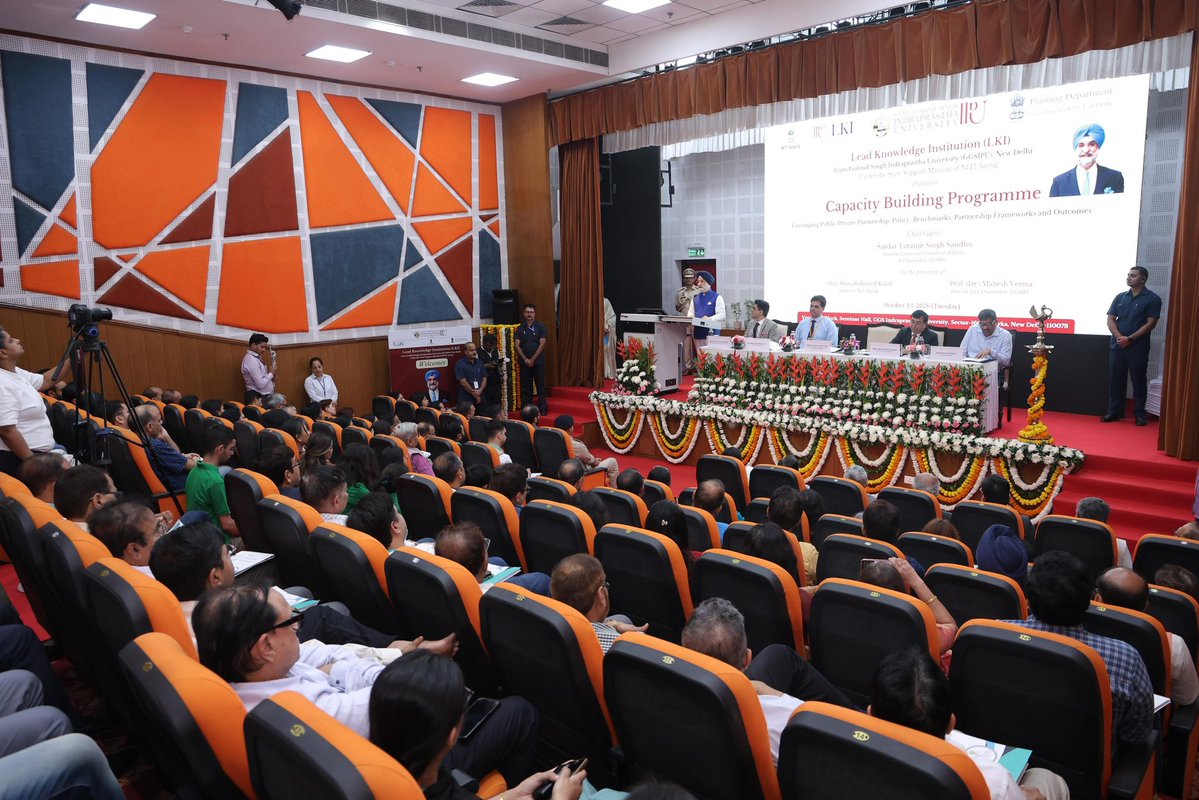 LtGovDelhi's tweet photo. Addressed the Capacity Building Programme on Leveraging Public-Private Partnerships as well as interacted with students and faculty at GGSIP University, Dwarka.

PPPs are not just about financing - they are about aligning public purpose with private capability to deliver better outcomes.

Outlined 4 pillars for success:

• Right Model: Deploy PPPs where they add real value
• Robust Preparation: Ensure due diligence and balanced risk-sharing
• Seamless Coordination: Drive convergence and time-bound execution
• Accountability: Ensure measurable outcomes and lifecycle transparency

A practical PPP Playbook will help officers translate partnerships into efficient, accountable public services for #ViksitDilli2047.