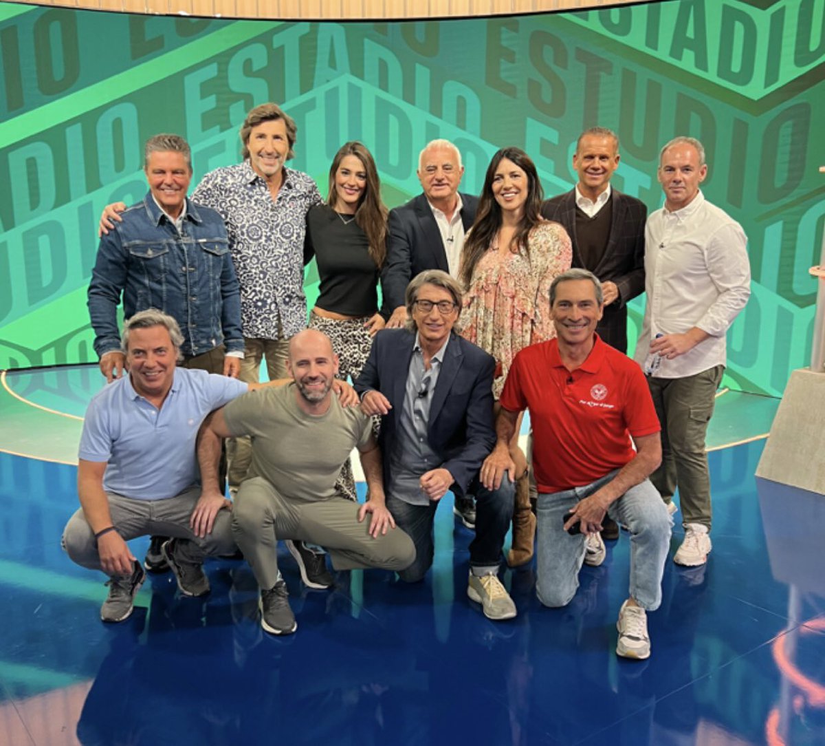 jc_sampaio's tweet photo. Para ver Estudio Estadio, me pongo Bambi, que hay menos ciervos. https://t.co/09LgRwKfyi