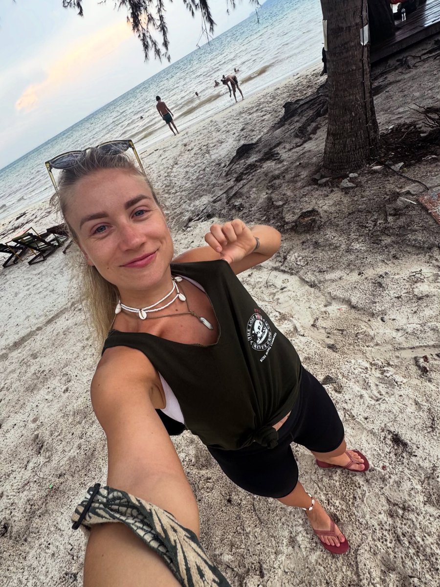 jefinhosl's tweet photo. One month in Cambodia gave me more than beautiful places: island life, volunteering, incredible people, unforgettable sunsets, and moments I’ll carry for years. Travel is about the life you experience along the way. https://t.co/PBjted0RMv