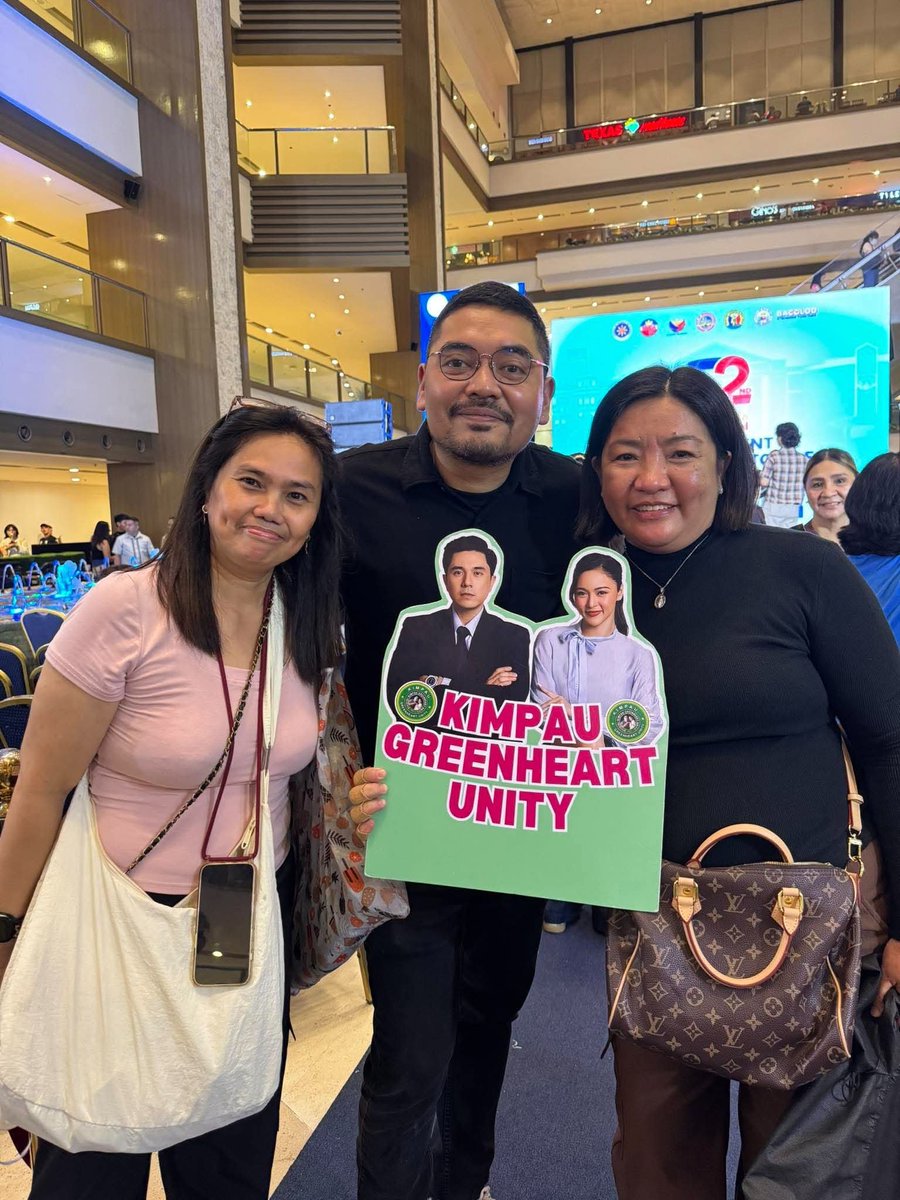 EmieV35977's tweet photo. Kudos team KPGHU

A Perfect Marriage

#APerfectMarriageMMFF
#MMFF2026
#QuantumFilms
#WASDFilms
#PauloAvelino #KimChiu https://t.co/XdLaLMxgQp