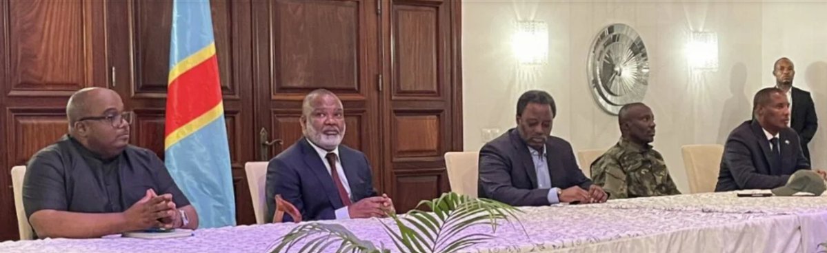 AnnaellaCy's tweet photo. La formation du FRN par Joseph Kabila marque 1 nouvelle étape ds la recomposition du paysage politique congolais.Face aux défis auxquels la RDC est confrontée,tt initiative politique doit privilégier la paix,le dialogue inclusif et la recherche d’une solution durable à la crise. https://t.co/HnkFsvF4q0