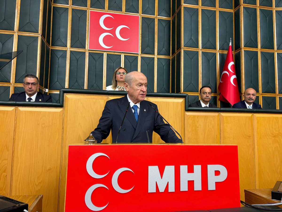 ayyildirim1's tweet photo. Yunanistan yönetiminin İsrail ile yakınlaşarak kendini daha güçlü hissetmesi, İsrail’in kendisini koruyabileceğini sanması, tarihten ders almadığı anlamına gelmektedir.

Yunanistan korunmak istiyorsa Türk barışına sığınmalıdır.

Liderimiz Sayın Devlet Bahçeli https://t.co/QUwCJiYomE