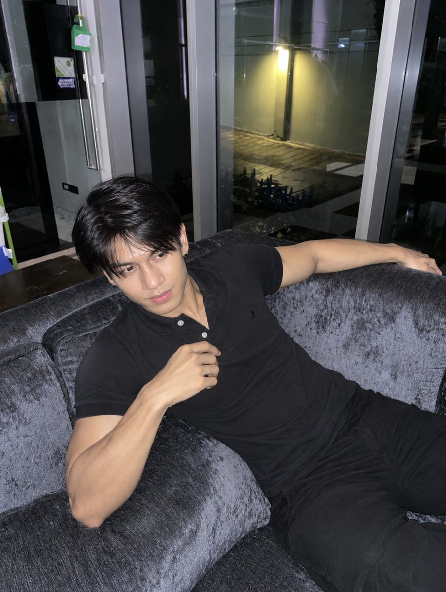 liebao07's tweet photo. คนเหงา #ลาดพร้าว #กรุงเทพ https://t.co/UqgPWSayIH