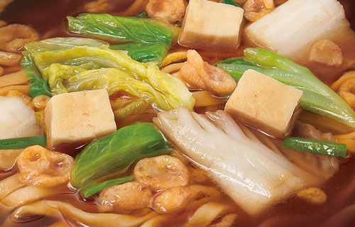 newtouch_noodle's tweet photo. 【食べてみました】

10/19発売｢ばんどう太郎坂東みそ煮込みうどん｣をお先にいただきました✨

熱湯5分で
・ツルツルもちもち食感のノンフライうどん
・2種の味噌をブレンドしたコク深いスープ
・満足感のある4種の具材
が味わえます！

発売までしばらくお待ちください♪ https://t.co/E1uJxWGP2q