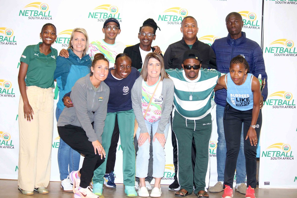 Netball_SA's tweet photo. 👏 𝗖𝗘𝗟𝗘𝗕𝗥𝗔𝗧𝗜𝗡𝗚 𝗢𝗨𝗥 𝗨𝗠𝗣𝗜𝗥𝗘𝗦

Recognised at the 2026 Men’s National Champs following the successful completion of their recent grading.

A great achievement and another step forward for officiating in South African netball.

#NetballSouthAfrica #NetballFamily https://t.co/JwdwR5HTpR