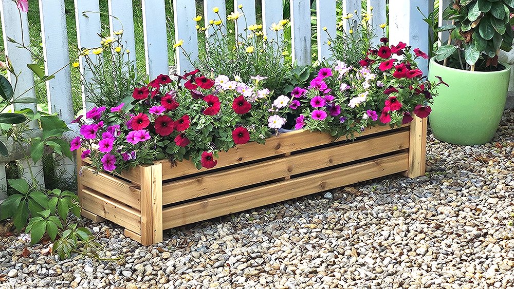 SOLIDWORKS's tweet photo. Daniel Deoreo designed custom cedar planter boxes in xDesign, building a wood enclosure around plastic inserts for a personalized look while keeping planting and maintenance simple. See what you can create with SOLIDWORKS for Makers. https://t.co/SzKni2OnPj https://t.co/EhtdhCLsUV