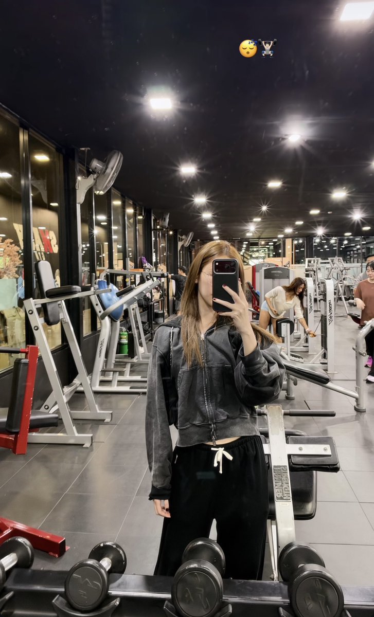 justjaneyeh's tweet photo. she said get your fat asses in gym and stop yearning over JaneKao https://t.co/J7fJ10MyjC
