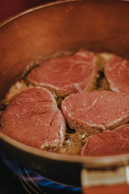 pookiepolls's tweet photo. I just watched a reel about how some supermarkets inject the meat that they sell with modified potato starch and water, so that it absorbs the water and swells up (like a disposable nappy) adding weight and volume to the meat.

Have you ever put some meat in a pan and the next thing there is an unusually large amount of water in the pan?

If so, you have been conned and have paid premium rates for tap water.

What absolute scum.

Have we ever heard a peep out of a political party to protect us against this type of exploitation?

Nope. Thought not.