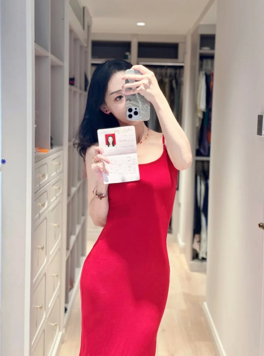 ellielou's tweet photo. 大家要的第一视角来咯~

▶️•၊၊||၊|။||||။၊|• 05:21

观看前注意要调低音量哦 🔊！！ https://t.co/BgTyMIqI0G