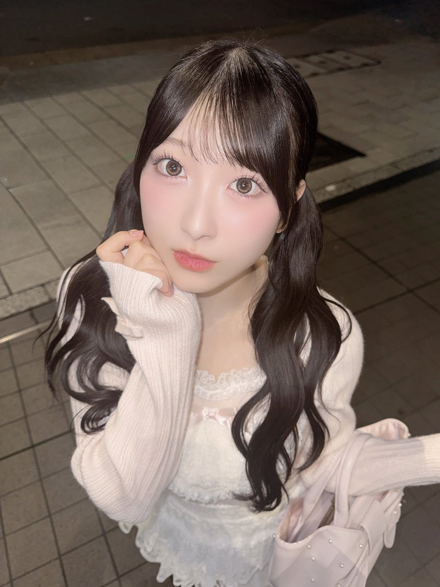 _sakurai_momo_'s tweet photo. 前髪わけてみた��っ♡ど〜う？♡ #きゅんかわ https://t.co/I7bzu13hKw