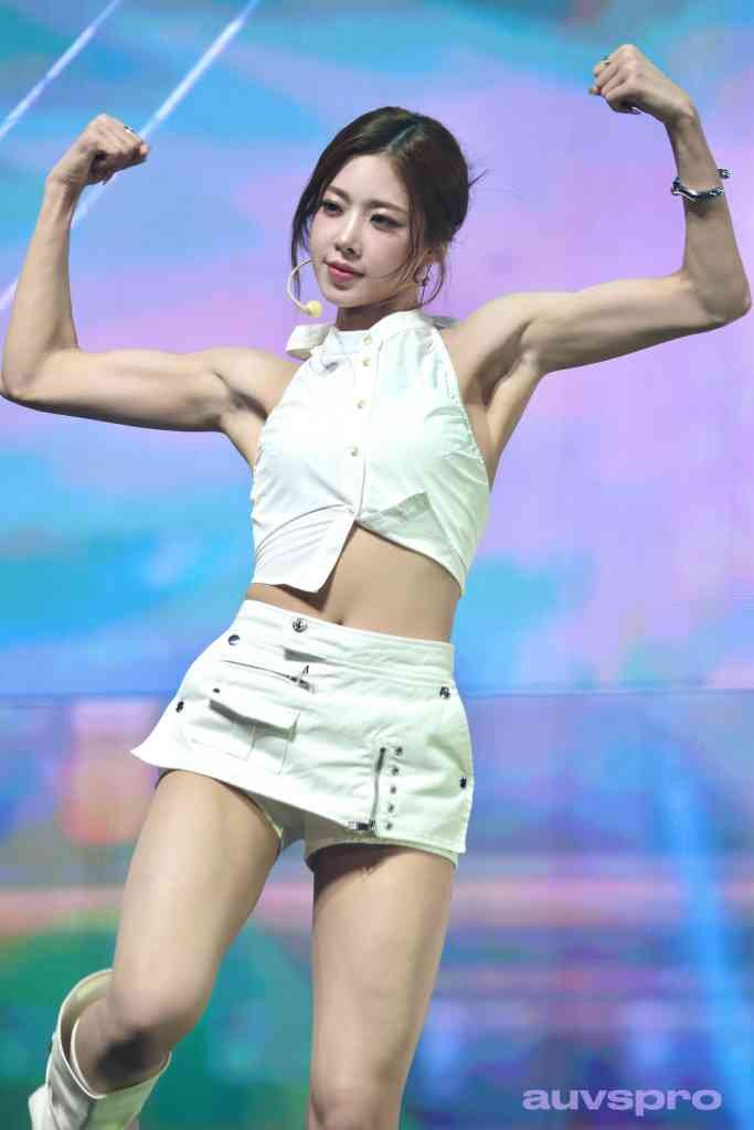 evilfreakyubin's tweet photo. i want to be beat up and destroyed https://t.co/qdfYKe20nq