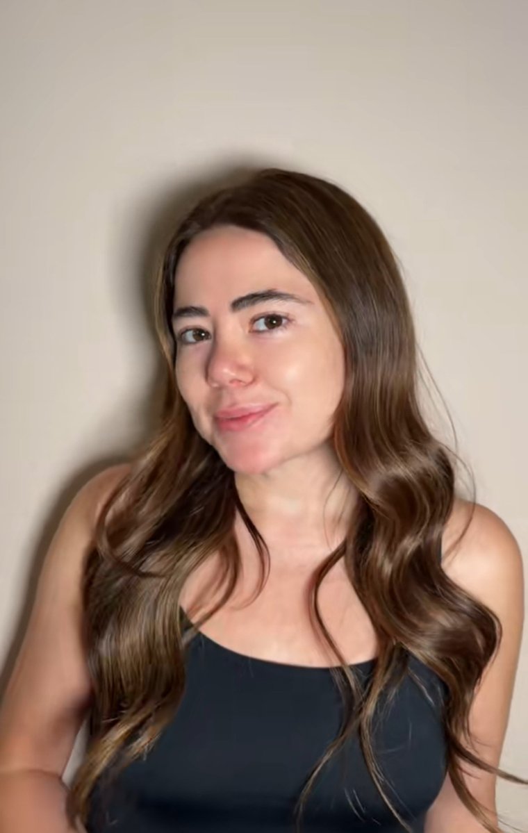 Botasstyle's tweet photo. verte así sin filtros ni makeup con la skin super glowy y cuidada a tus casi 37 años, q nos pase rutina skincare, a las que la critican ya las quiero ver a esa edad y se sigan viendo joviales por q boots le dirán vieja pero verdaderamente no aparenta la edad que tiene, ENVIDIOSAS https://t.co/q4s30eWCbX