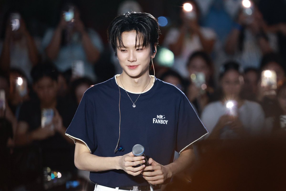 _02CLEAR's tweet photo. แจกรูป #แฟนบอยบัสกิ้ง ค้าบบบ ช่วยมาเอาไปทีคั้บแต่งไม่ไหวเยอะเกิน 😭✨

📁https://t.co/vfYG69d5a8

❌ห้ามใช้เชิงพาณิชย์ทุกกรณี❌
*ตอนนี้ยังอัปโหลดไม่หมด หมดแล้วจะเมนชันอีกครั้งนะคะ*

#รักสุดใจนายแฟนบอยSeries
#MrFanboySeries https://t.co/X3RREMBI5Z