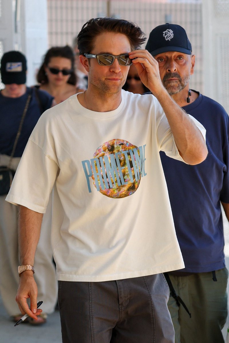 lesrobpat's tweet photo. i want the cookies of sexual abuse primetime shirt he designed https://t.co/ibrFdKfu1I