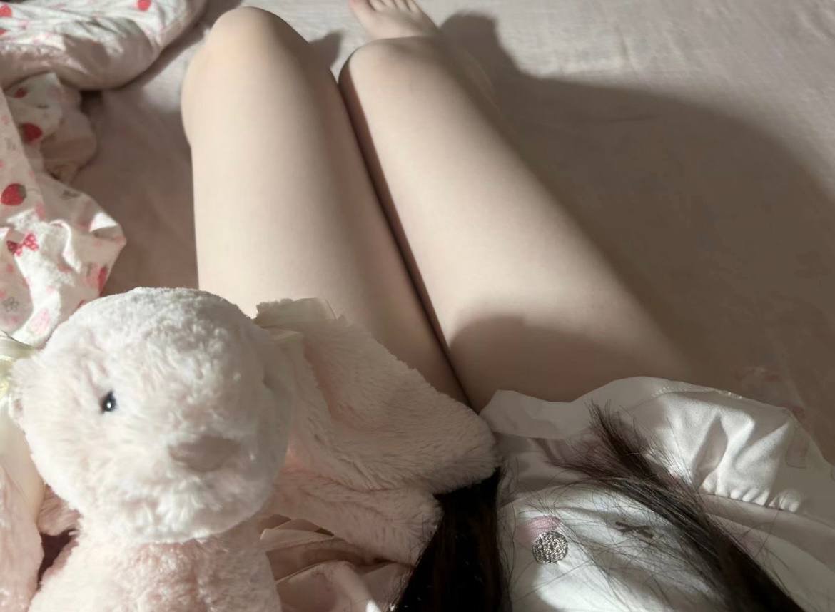 gavinl33's tweet photo. 反差感最强的时候，是想被爽哭却还在装没事 #反差 #女大 #重庆 https://t.co/meqpJzEG3D