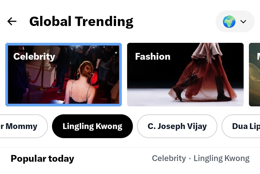 TrendLingTH's tweet photo. แอบไปส่อง Global Trending 🌎 ก็เจอเล้ยยยคุณ BA คนสวย Lingling Kwong ในหมวด

• Celebrity
• Fashion

ทุกวันมีแต่เรื่องน่ายินดีสำหรับพี่หลิงนะคะ กำลังใจก้อนโตๆที่อยากให้พี่ได้เห็นจริงๆกับทุกอย่างที่มีชื่อ Lingling Kwong ไปปรากฏ🥰✨

#LinglingKwong #หลิงหลิงคอง‌ 
@linglingsirilak https://t.co/rAQtGZ6bAn