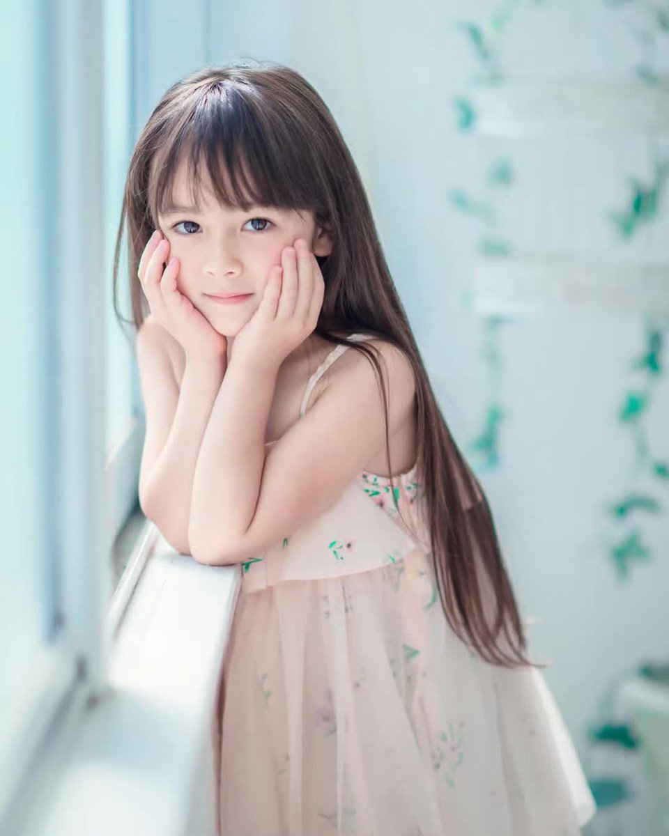BabyAngel_0207's tweet photo. 어릴 때부터 너무 귀여웠어, 정말 좋아해! 🪽❣️
#A2OLITE #OA #오아 https://t.co/H4Qy9Ed59X