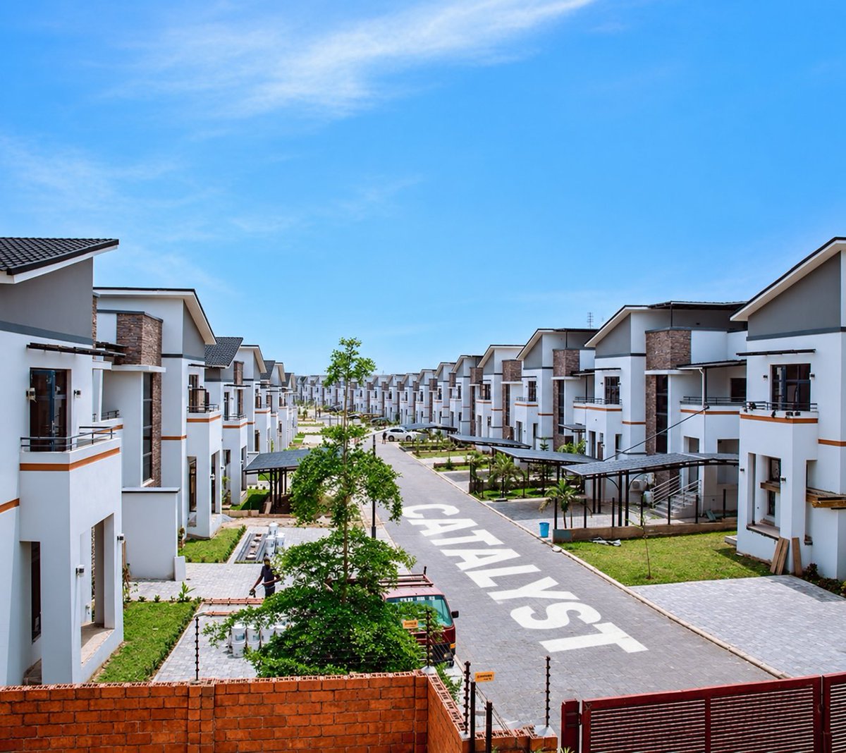 catalystcoin_'s tweet photo. DAY 2 OF 10: CHEAPER THAN THE NORMAL MARKET PRICE 

Why pay more when you can own property for less the normal market price?

With the Agrovest App, you get access to properties sourced directly from verified owners, farm firms, companies, and estate developers, helping you avoid unnecessary middlemen markups.

From lands to luxury homes, enjoy a smarter approach to property ownership with prices designed to help you save more.

Pay less. Save more. Own more.

Your journey to owning real assets starts with the Agrovest App, powered by the Catalyst Ecosystem. 

#CLYST #CATALYST #Agrovest #RWA #BNB #BNBChai