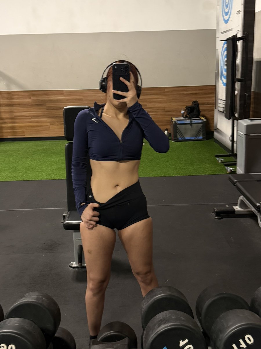 tunoviaray's tweet photo. hey who’s up 🥰😋 https://t.co/s0FZR9bZPC