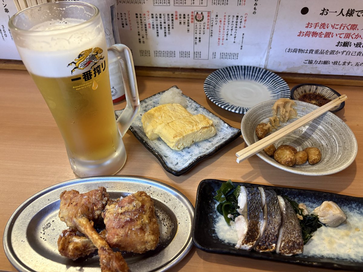 yuiyui4404's tweet photo. 連休明けのサラリーマンのあるべき姿であります… https://t.co/sbRFP49ClM